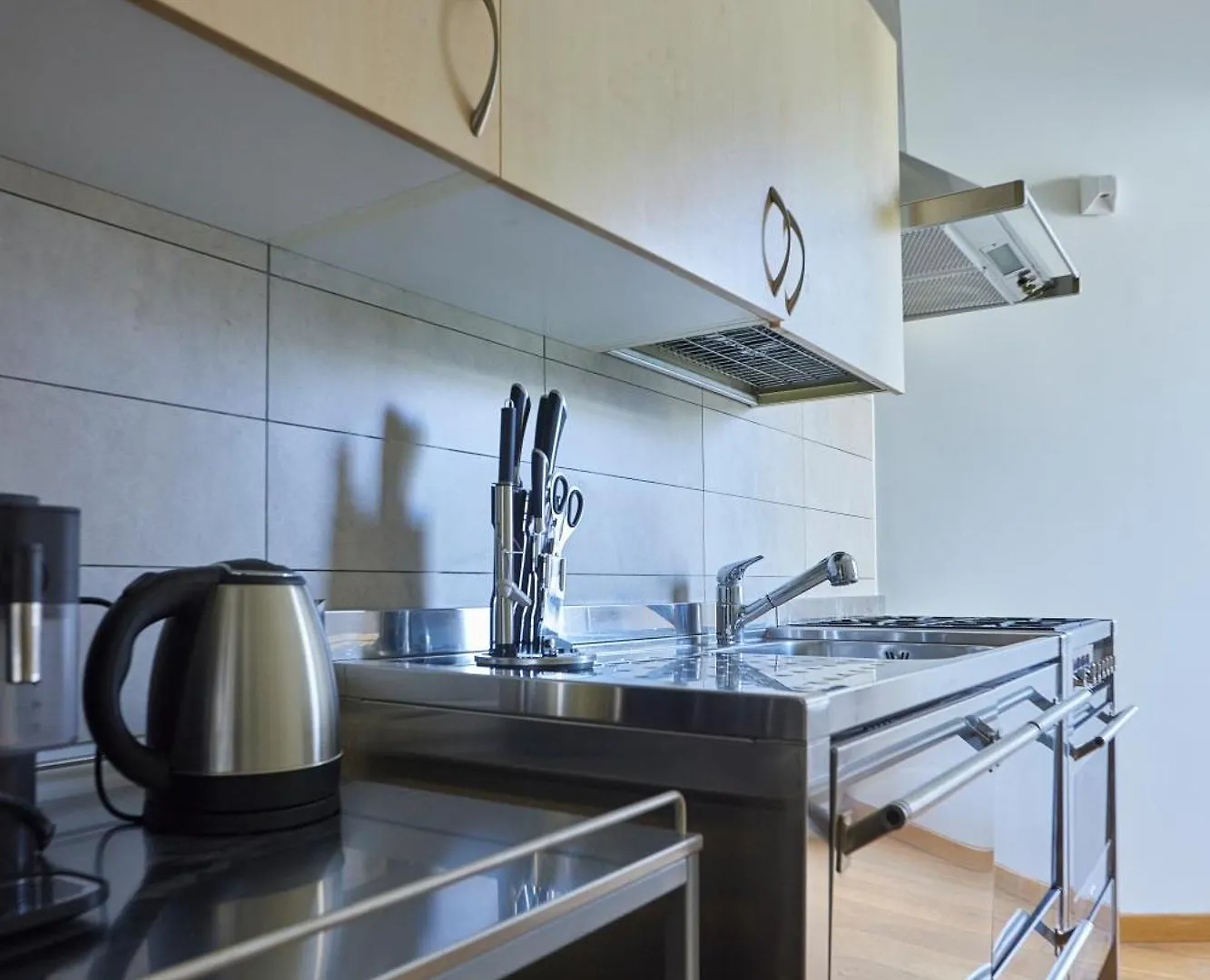 Garibaldi Oasis Retreat - Awesome Location In The Modern Milano Apartment