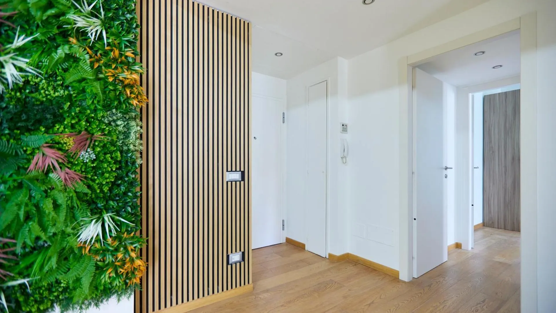 Garibaldi Oasis Retreat - Awesome Location In The Modern Milano Apartment  Milan
