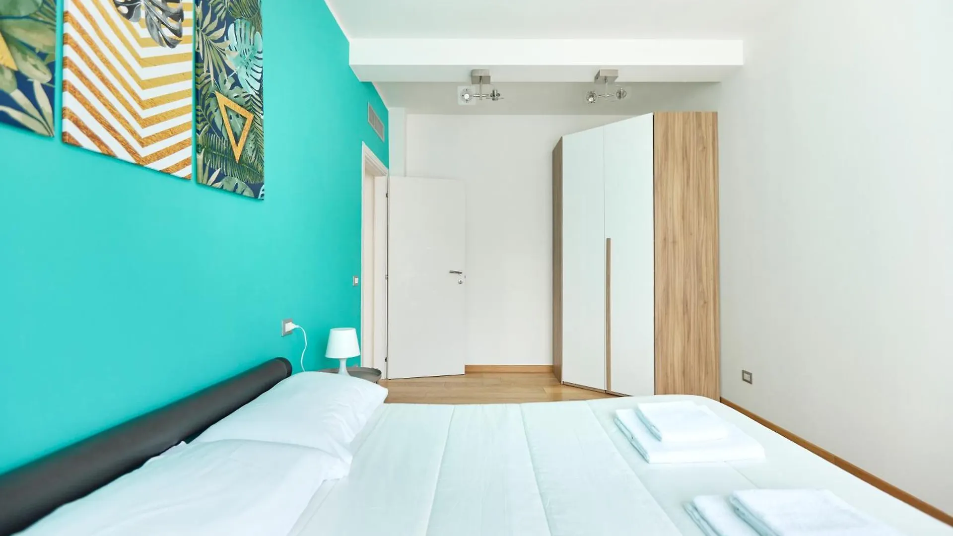 Garibaldi Oasis Retreat - Awesome Location In The Modern Milano Apartment