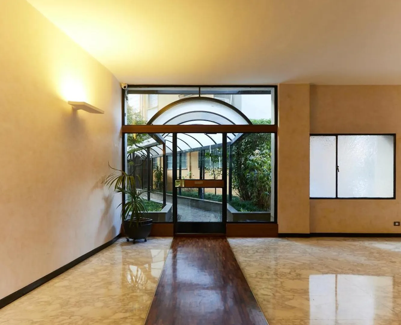 Garibaldi Oasis Retreat - Awesome Location In The Modern Milano Apartment  Milan